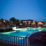 Apartman In With Pool Villasimius