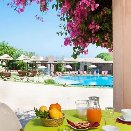 In With Pool Daire Villasimius