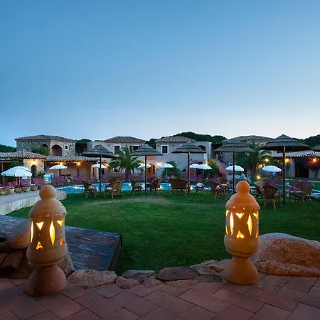 In With Pool Appartamento