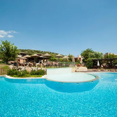 Appartamento In With Pool