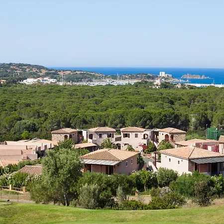 In With Pool 公寓 *