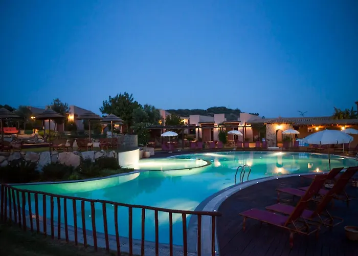 Апартаменты In With Pool Вилласимиус