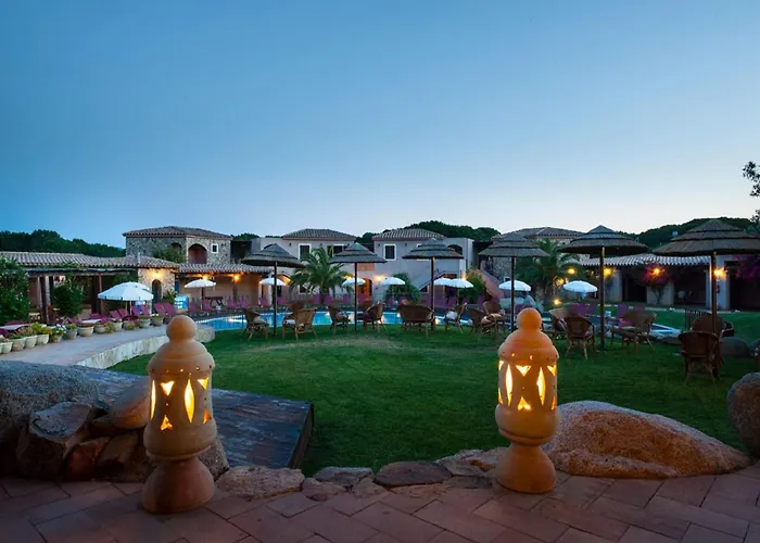 In With Pool アパート